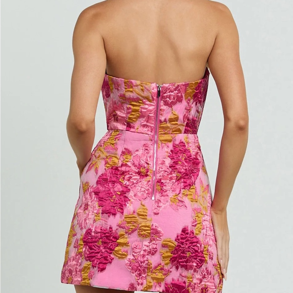 Showpo. Strapless Pink Floral Mini Dress - Picture 5 of 9